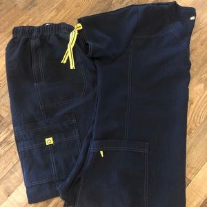 WonderWink 4 stretch scrub set